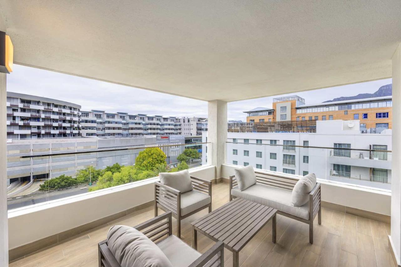 Newlands Peak Aparthotel By Totalstay Kapstaden Eksteriør billede